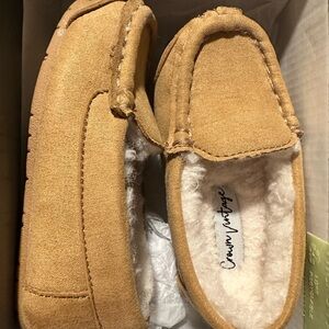 Tan loafers toddler size 7 faux fur lined